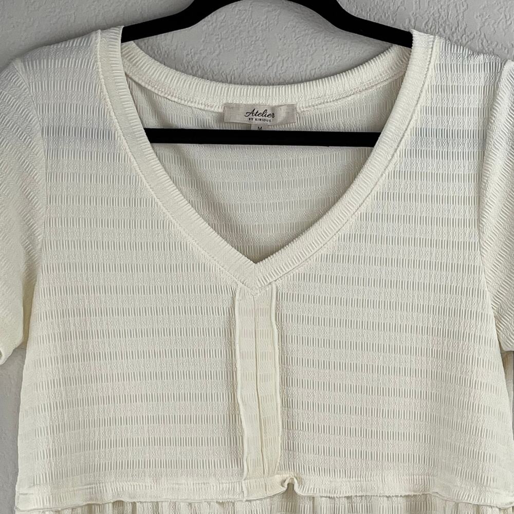 Atelier by Kirious Cream Short Sleeve Texture V-Neck Babydoll Knit Blouse Medium - Picture 4 of 13